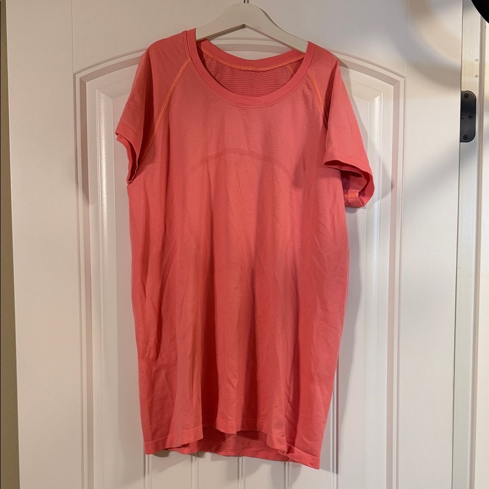 lululemon athletica Coral Short Sleeve Tee